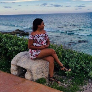 Maricruz gérante de l'agence de voyage sur mesure Hola Mexique